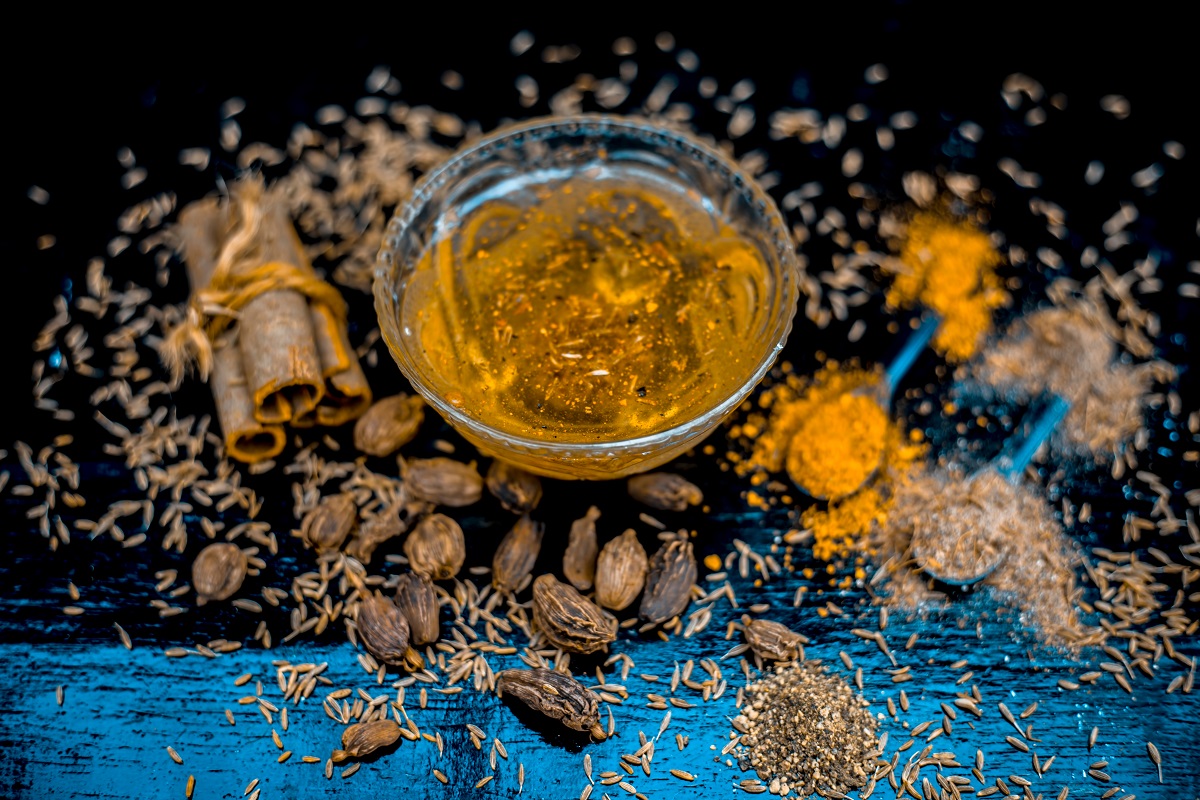 जीरा खाने से दूर होती है एसिडिटी, जानें 8 घरेलू उपाय